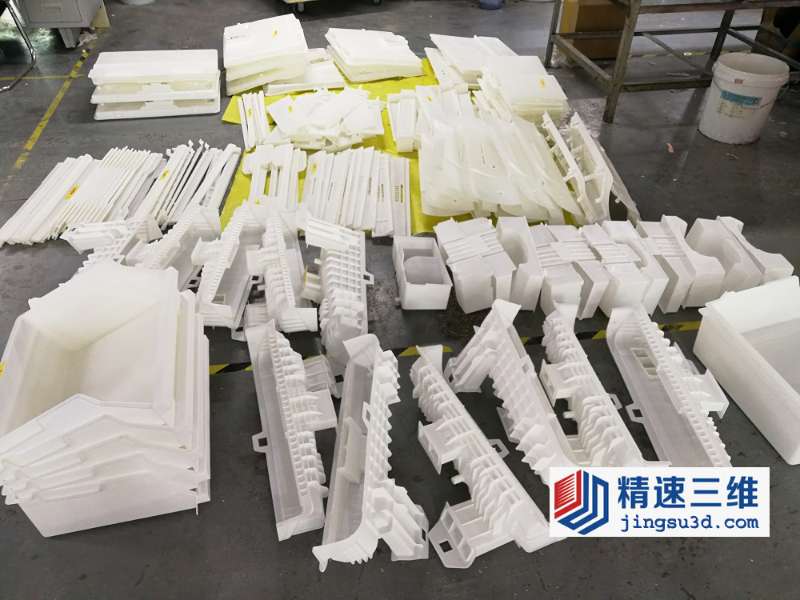塑膠產(chǎn)品不用開模能小批量生產(chǎn)嗎？模具太貴了怎么解決？